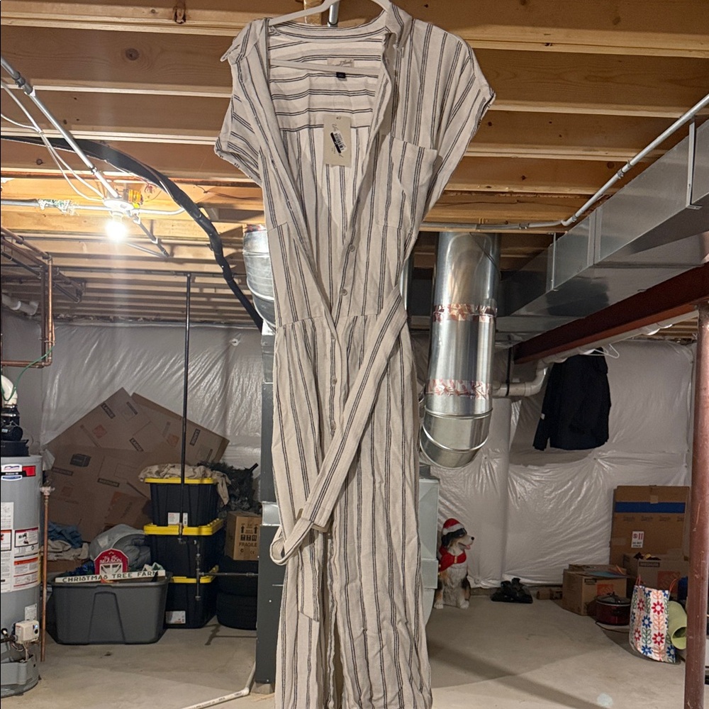 Universal Thread Cream and Black Striped Top